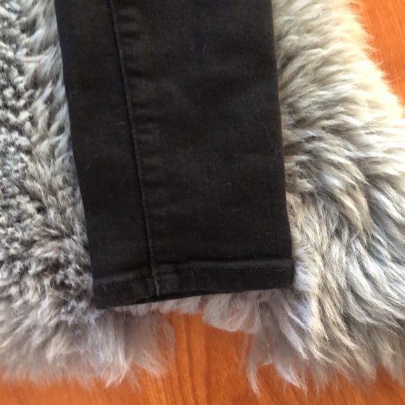 Denim Forum "The Lola High Rise Skinny" - Picture 8 of 13